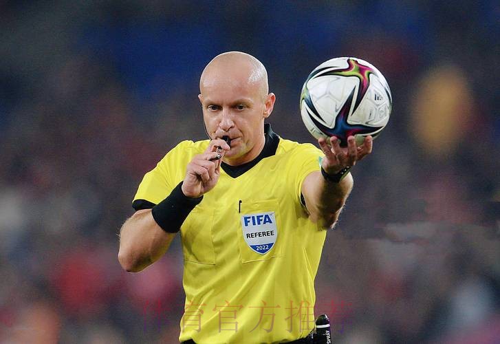 瓦伦主帅:我看得很清楚 贝林进球前裁判已经吹哨了