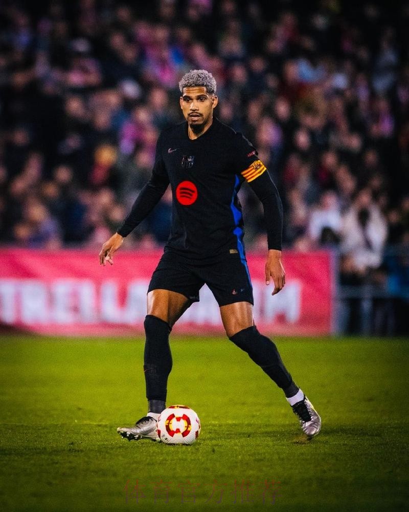 阿劳霍:没晋级淘汰赛很伤心 但球队很快重整旗鼓 阿劳霍:没晋级淘汰赛很伤心 但球队很快重整旗鼓